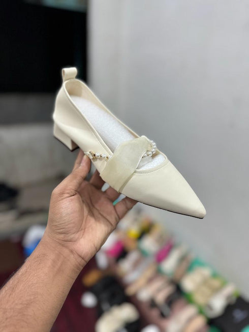 Pearl and Ribbon Decor Pointed Pump Sandals